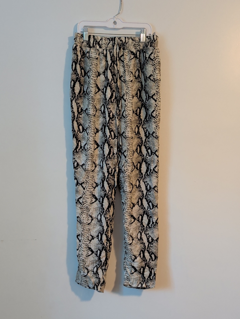 Gianni Bini Reptile Print Pants
